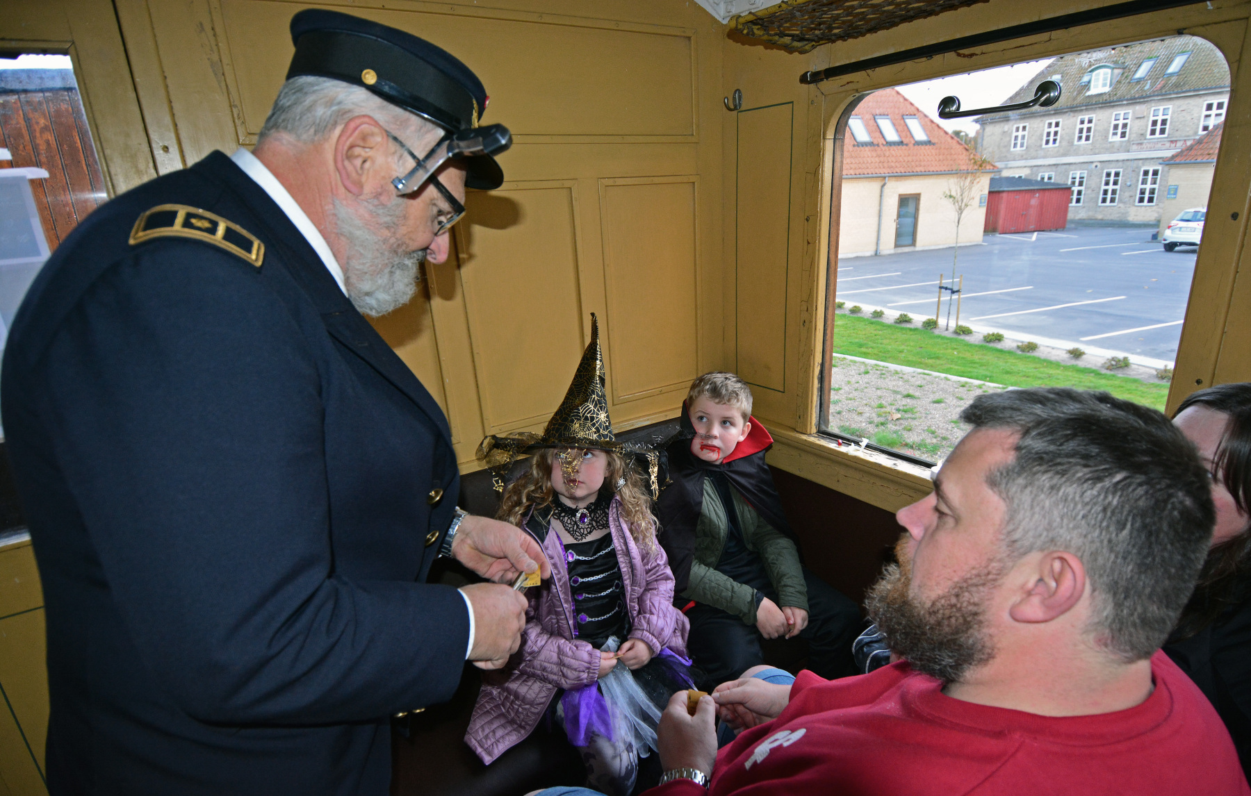 Selv-transsylvanske-troldmaend-og-vapyrer-skal-billeteres.-Foto-Asger-Christiansen